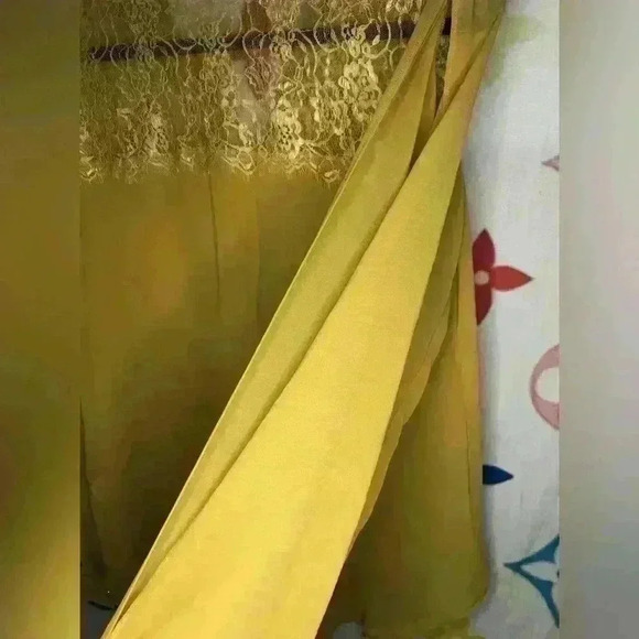 Yellow mesh Blouse - Picture 4 of 5